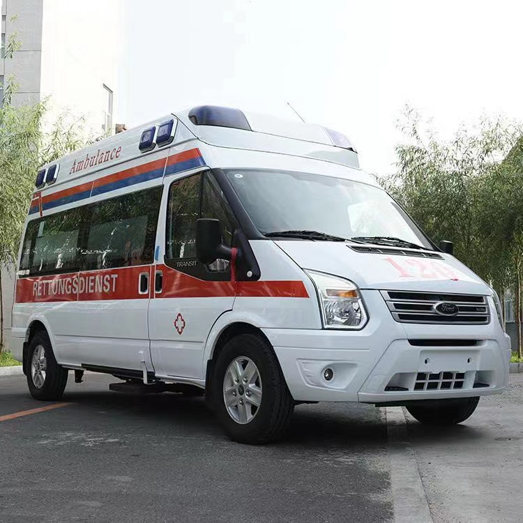 城关行动不便者长途救护车租赁：安全转运的核心注意事项​